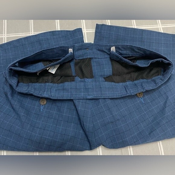 Haggar Cool 18 Pro Men’s Size 32 Expandable Waist Navy Plaid Performance Shorts - Picture 4 of 10